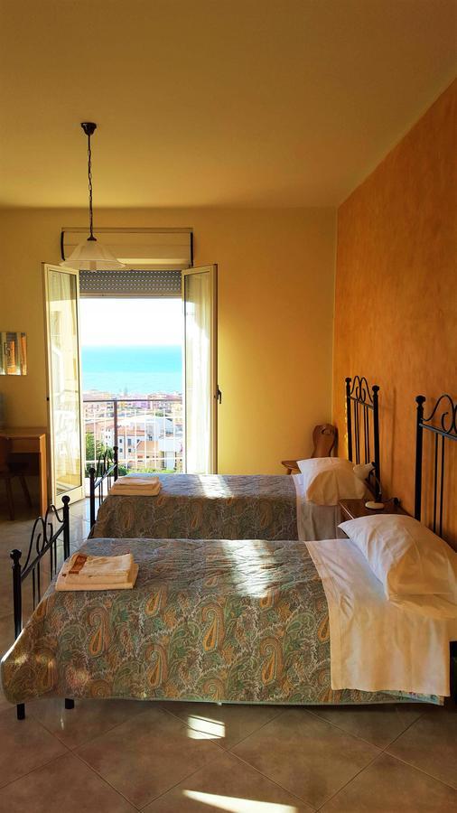 Delle Rose Bed & Breakfast Cefalu Bagian luar foto