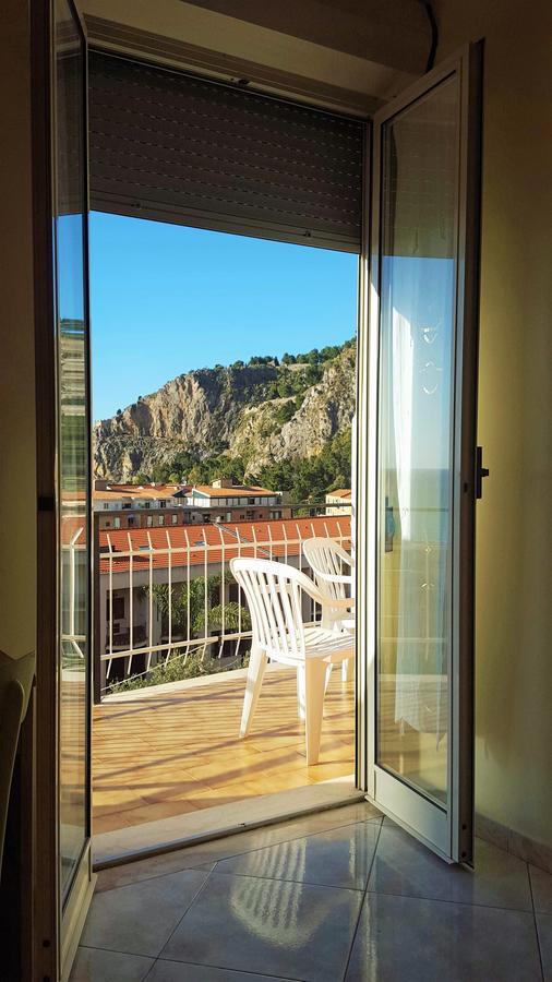 Delle Rose Bed & Breakfast Cefalu Bagian luar foto