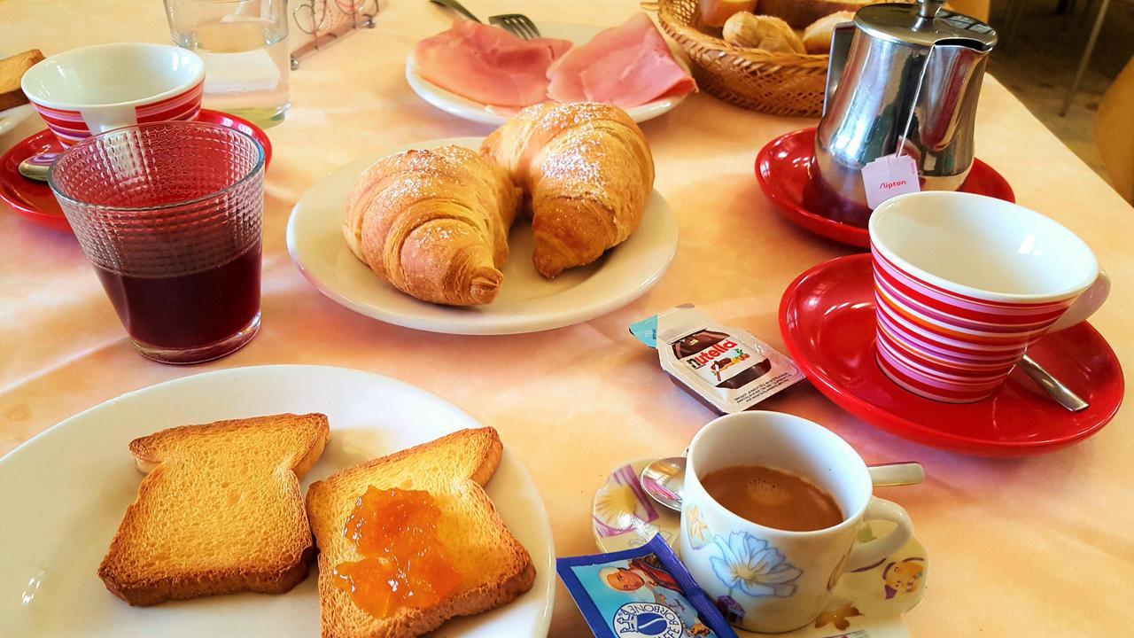 Delle Rose Bed & Breakfast Cefalu Bagian luar foto